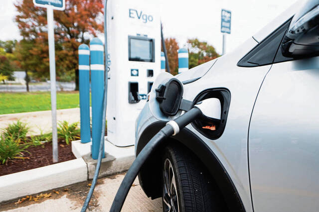 6071931_web1_gtr-chargingstations3-101622