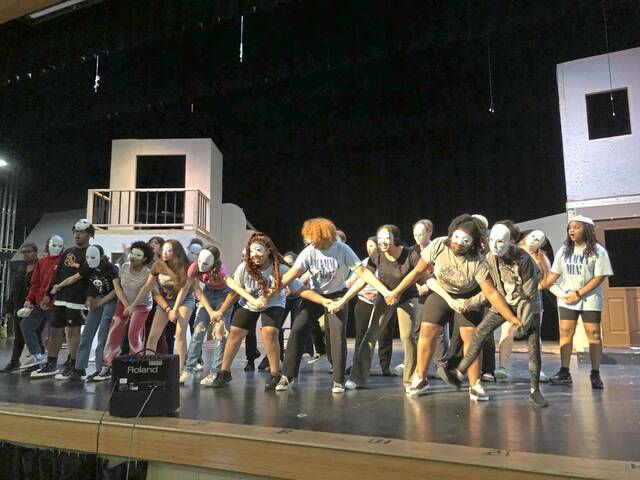 6072907_web1_PHP-PennHillsMusical3-041323