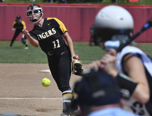 Behind family atmosphere, North Allegheny softball team aims to return to WPIAL final