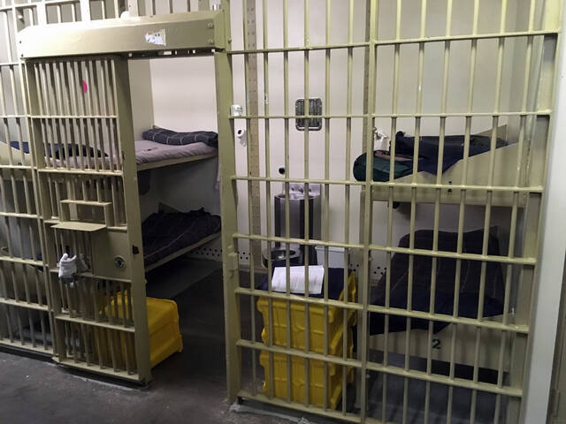 6076710_web1_web-jail