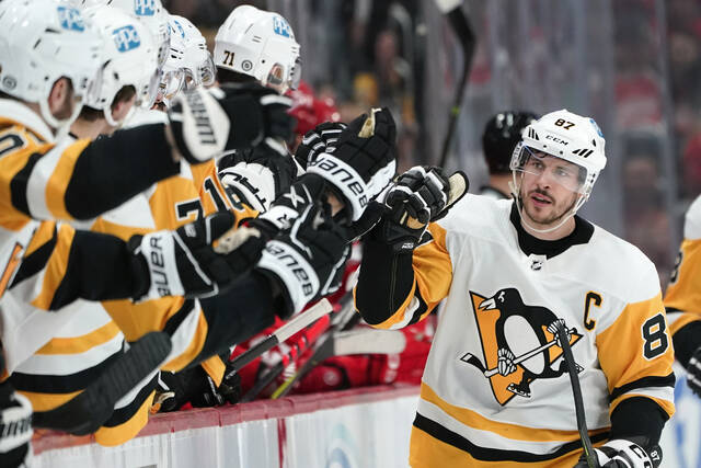 Mark Madden: Evgeni Malkin needs to play within Penguins