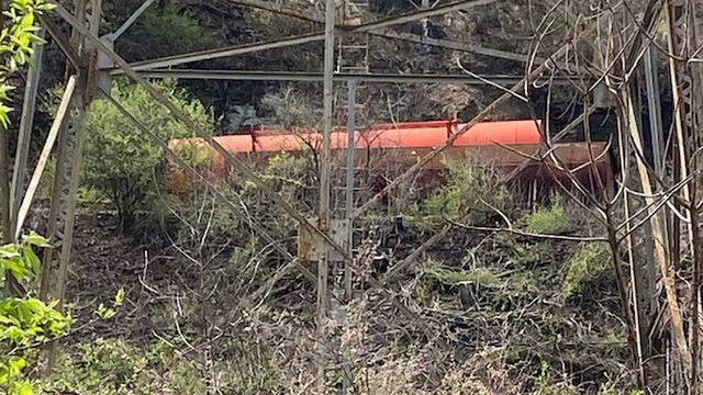 6082712_web1_ptr-trainderail-01-040923