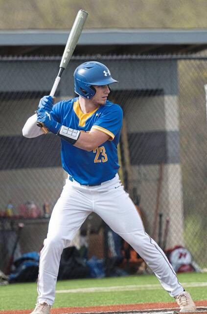 Hampton’s Eric Weeks makes headlines in 3 sports