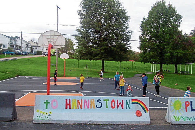 6086720_web1_gtr-HannastownPlayground-041123