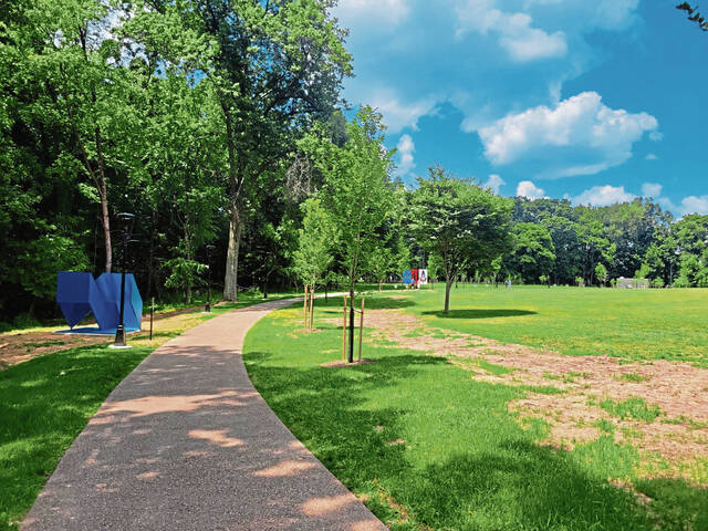 6093351_web1_vnd-hartwoodsculpture7-071122
