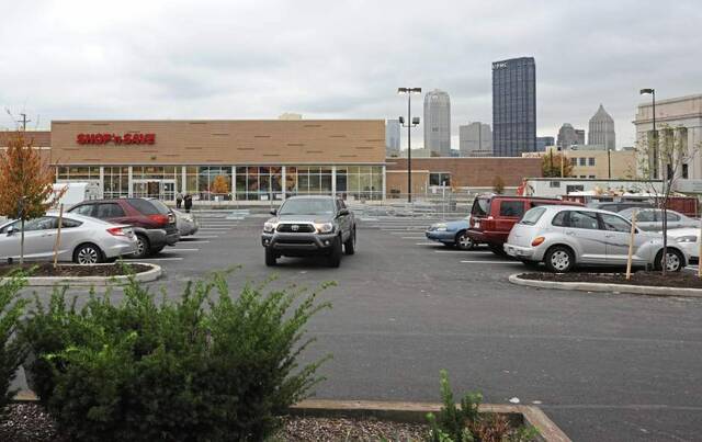 6098803_web1_Hill-grocery