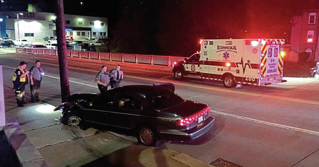 6099326_web1_vnd-PoliceChaseCrash-042719