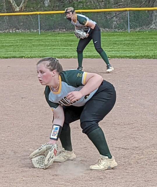 Deer Lakes softball bounces back with win over Valley