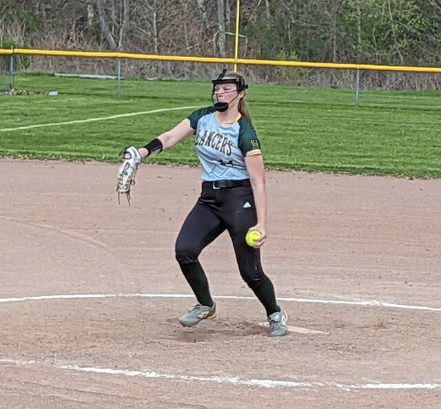 New-look Deer Lakes softball team challenges itself