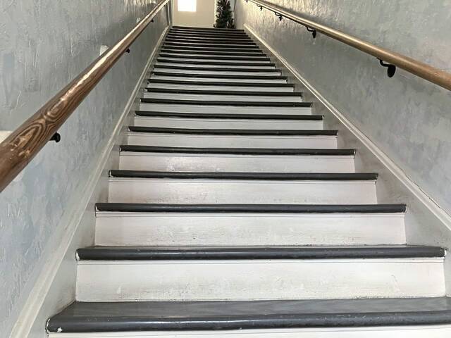 6121863_web1_gtr-IrwinBoroughSteps