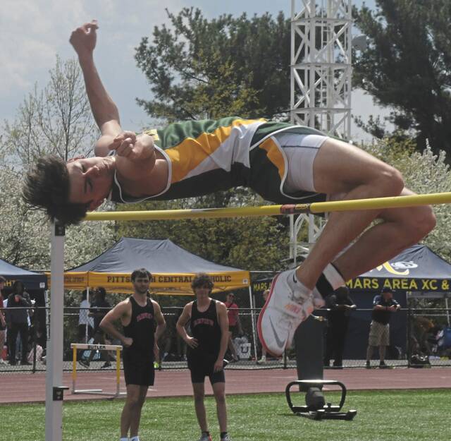 High school roundup for April 21, 2023: Records fall to Hempfield’s Liz Tapper, Mt. Lebanon’s Logan St. John Kletter at Butler