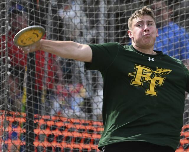 Penn-Trafford boys track team earns trip to WPIAL semifinals