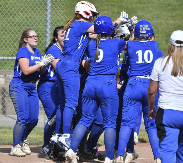 A-K Valley softball notebook: Leechburg extends streak to 36 playoff berths