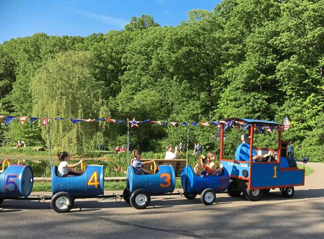 6156276_web1_trailmix1 6156276_web1_trailmix1