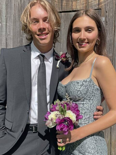 6175457_web1_her-prom-051823-7
