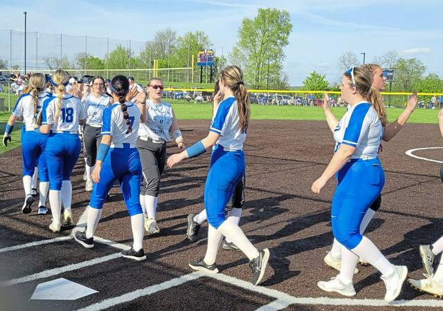 No. 2 Hempfield softball outduels No. 3 Norwin