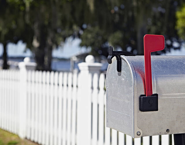 6181632_web1_ptr-WEBmailbox