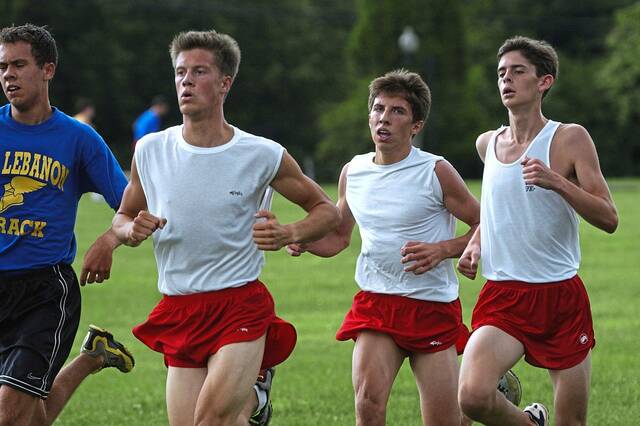 Former Fox Chapel, Pitt distance runner Eric Burnett honored to join Foxes’ Sports Hall of Fame