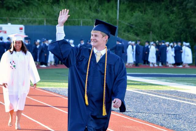 6185745_web1_sm-ShalerGrad3-063022
