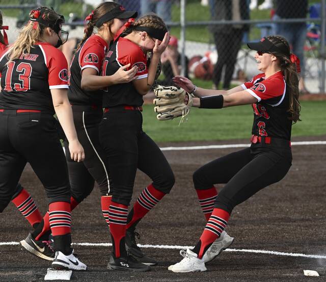 Ligonier Valley softball rallies to upset Hopewell