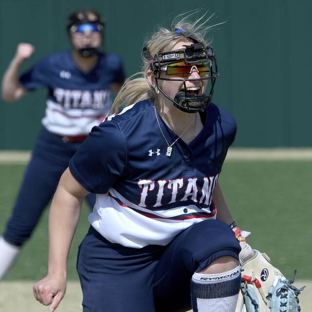 Undefeated Shaler dominates short-handed Franklin Regional