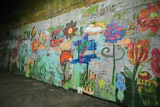 6210721_web1_gtr-tunnelmural005-052023