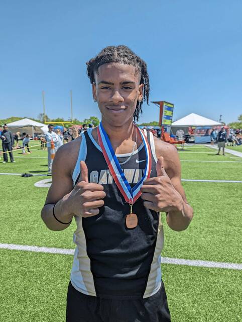 Gateway 1st-year hurdler Derrick Jones earns trip to PIAA championship meet
