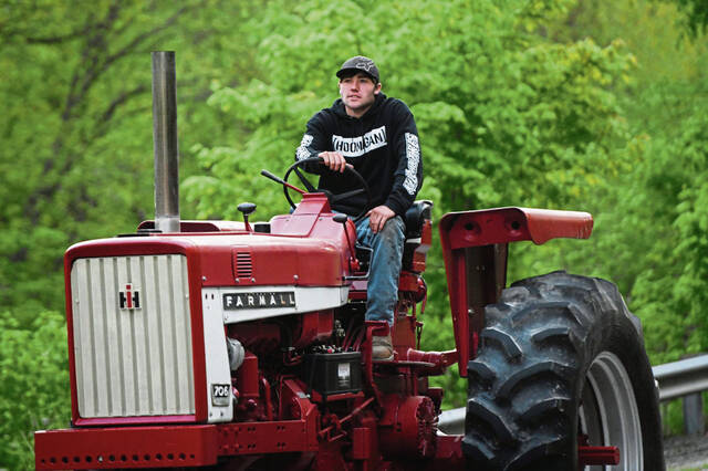 6215538_web1_gtr-TractorDay005-052023