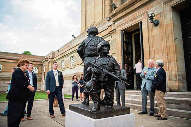 6231651_web1_vnd-SoldierStatue-1-052422