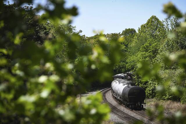 6234236_web1_gtr-bororailroad003-052723