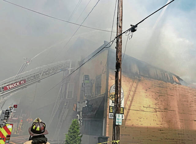 6240349_web1_gtr-MonessenFire-052823