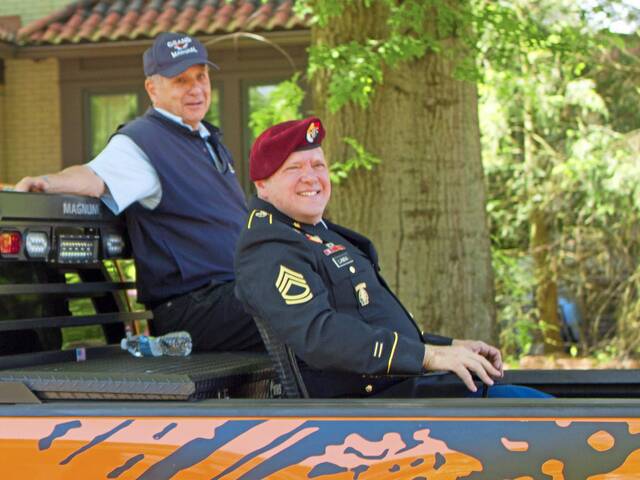 6245072_web1_pal-oakmontveronamemorial-060823-18