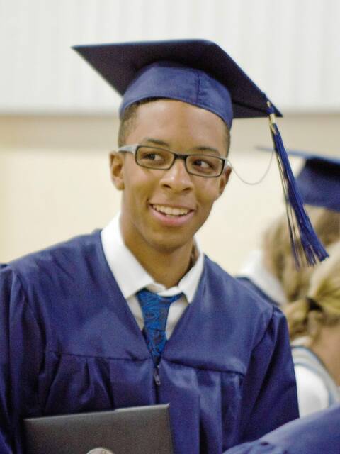 6245824_web1_hj-aquinasgraduation-060823-4