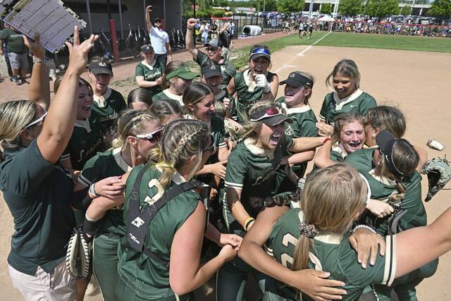 Belle Vernon holds off Montour to win WPIAL Class 4A softball title in wild finish