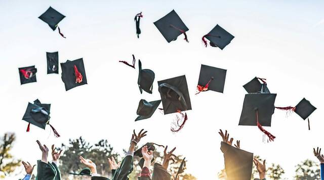 6245529_web1_web-gradsA