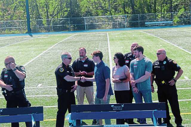 6252837_web1_vnd-BHSBench2