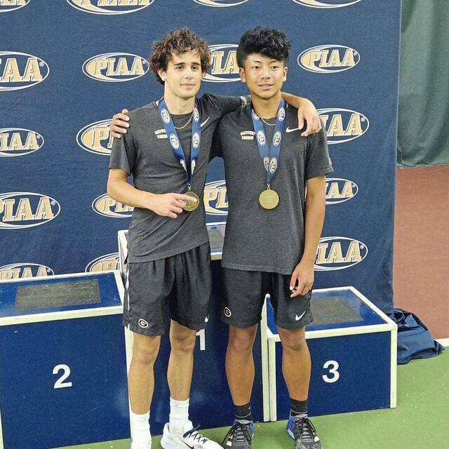 Gateway notebook: Gators tandem takes 3rd at PIAA doubles championships
