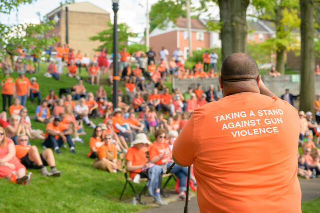 6254543_web1_Wear-Orange-Rev-Cornell-Jones