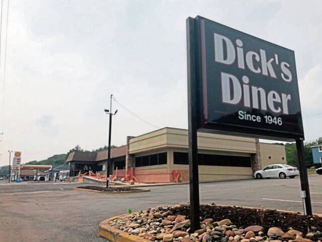 6258789_web1_gtr-DicksDiner3-060823