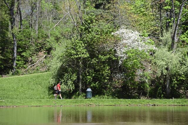 6267964_web1_vnd-Feature-BurrelLakePark102-050522