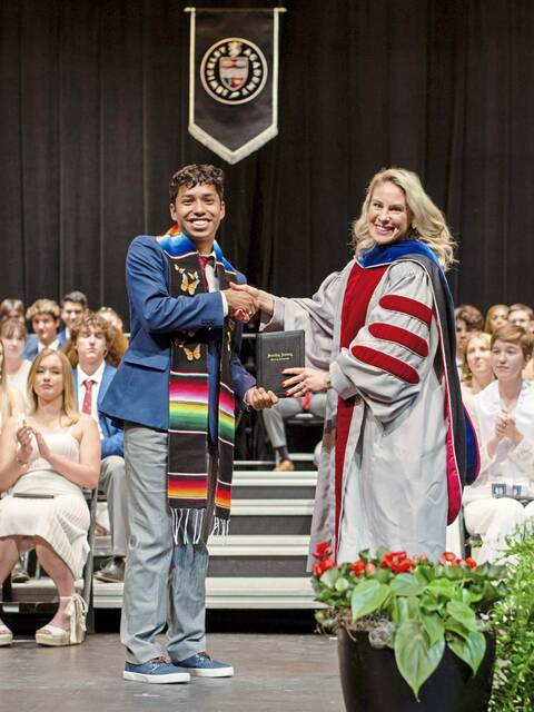 6288628_web1_sew-academygraduation-062223-2