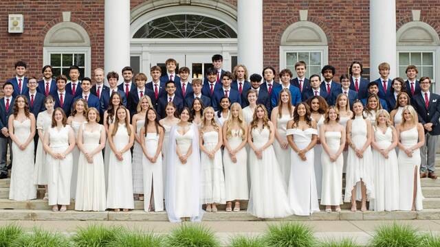 6288628_web1_sew-academygraduation-062223-7