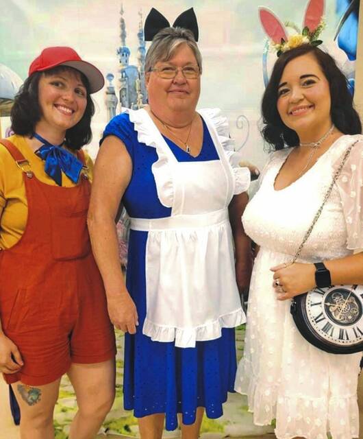 6290645_web1_te-teaparty-062223-3