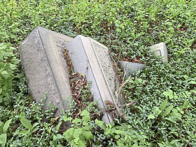 6294321_web1_naj-HerrChapelCemetery-062923--1-
