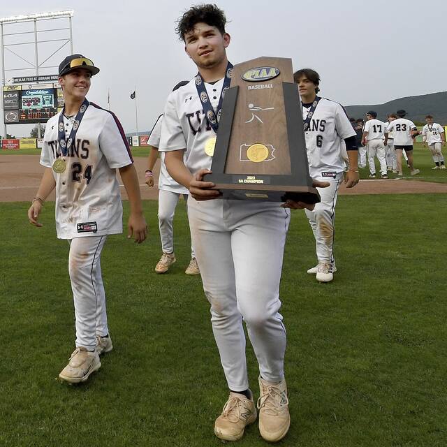 Shaler erases 5-run deficit, celebrates PIAA title with walk-off win