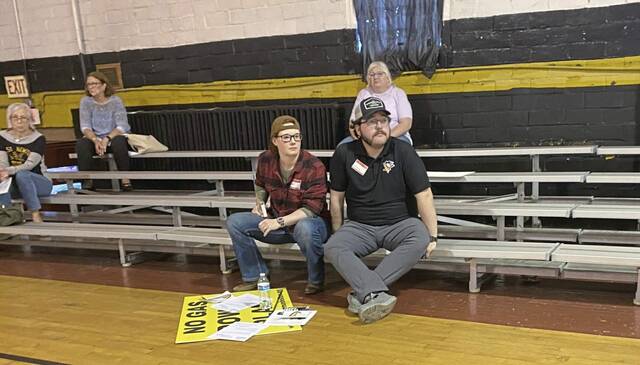 6333526_web1_West-Newton-opponents--2-