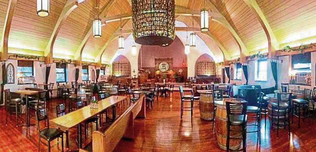 6308966_web1_vnd-wineryreopens-102321-3