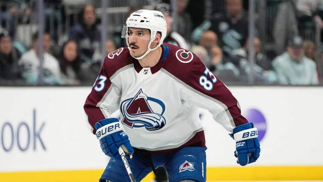 Avalanche sign forward Matt Nieto to 2-year deal