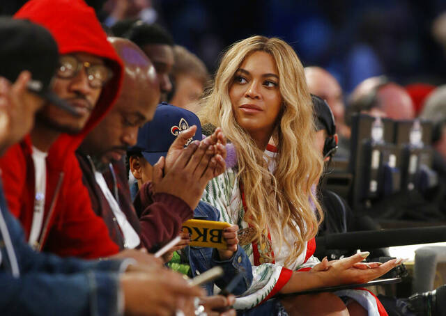 6359402_web1_beyonce