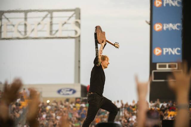 6362685_web1_ptr-EdSheeranConcert4-070923